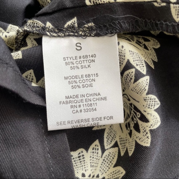 Baraschi Sleeveless Silk Flowered Pleated Black Tie Top Size Small - Picture 4 of 8